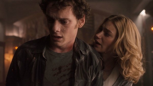 Cinematographer Sean Porter discusses his work on Jeremy Saulnier's film "Green Room" Punks against Dogs