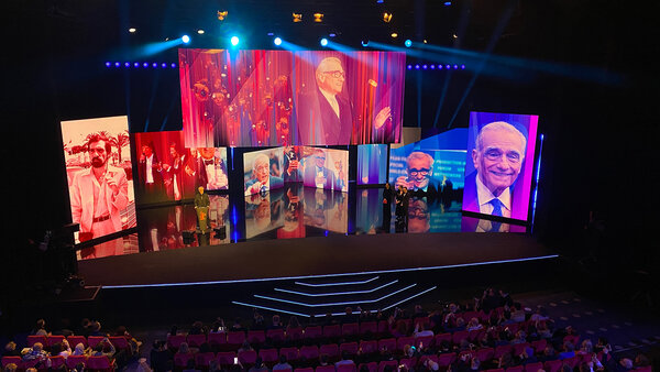 Discours de Wim Wenders rendant hommage à Martin Scosrsese - Photo Aymerick Pilarski
