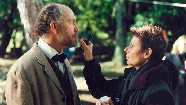 Odile Fourquin maquillant John Malkovitch - Document Odile Fourquin
