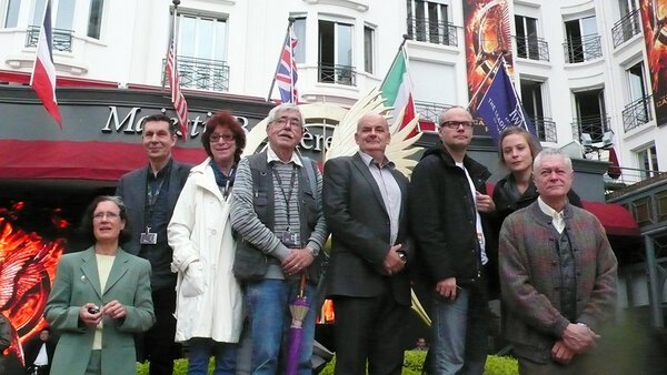 Les membres du jury du Prix Vulcain entourés de Moira Tulloch, leur fée de tous les instants, et Pierre-William Glenn, président de la CST - Photo Jean-Noël Ferragut