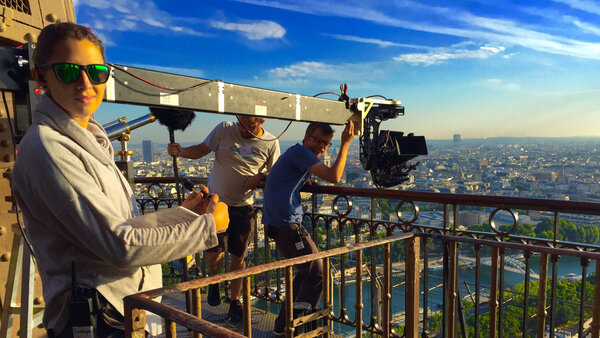 Tournage sur la Tour Eiffel