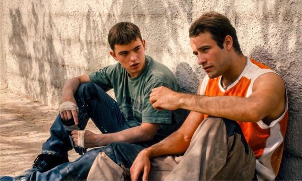 Enzo (Eloy Pohu) et Vlad (Maksym Slivinskyi) - © Les Films de Pierre