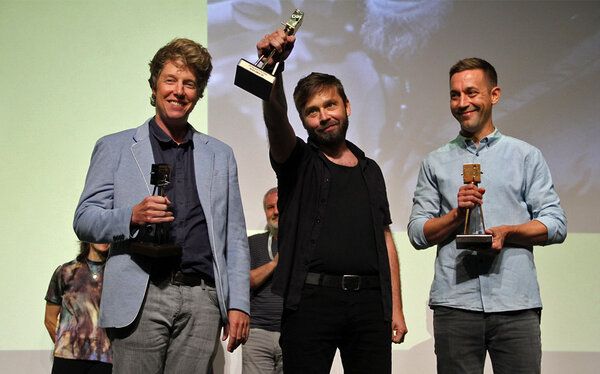 De g. à d. : Ruben Impens, Jani-Petteri Passi et Mathias Troelstrup lors de la remise des prix - Photo Manaki Brothers