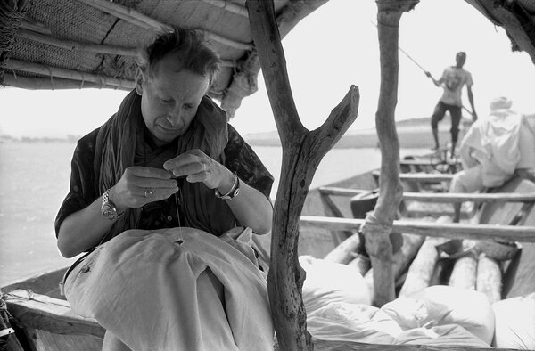 Jean-Jacques Bouhon, en pirogue sur le Niger en mars 1993 - Photo Marc Salomon