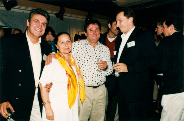 Annick Mullatier, aux côtés d'Alain Boutillot, à gauche, Jean-Claude Larrieu et Thierry de Segonzac, en 1999 - Photo Baxter / Archives AFC-Fuji