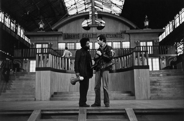 Med Hondo et François Catonné sur le tournage de "West Indies", en 1979
