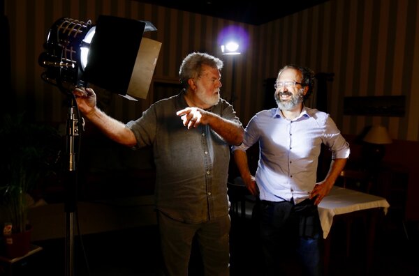 Dean R . Cunday, ASC, et Yann Serra