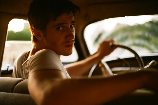 Garret Hedlund dans l'Hudson - Photo : Gregory Smith