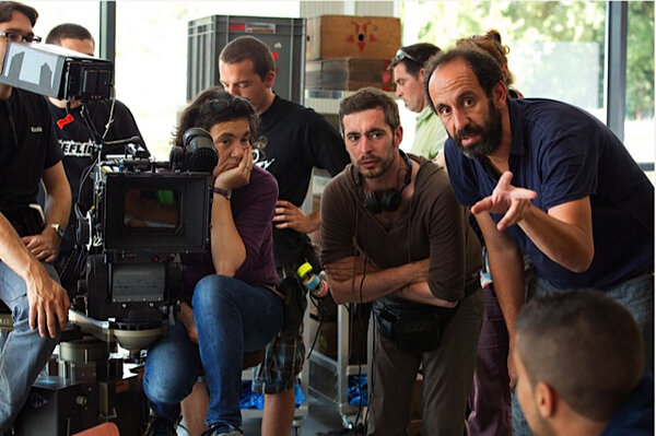 Nathalie Durand sur le tournage de "Avant que de tout perdre" - A sa gauche, Xavier Legrand et Alexandre Gavras – DR