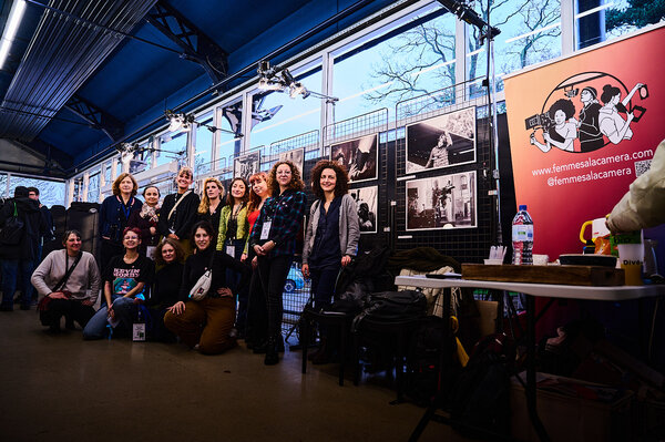 Sur le stand Femmes à la caméra - Photo Maxime Turpault