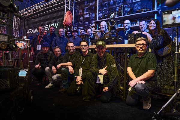 Sur le stand Panavision-Panalux - Photo Maxime Turpault