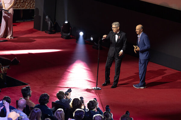 Marek Żydowicz et Jon Kilik, prix en main - Photo Katarzyna Średnicka
