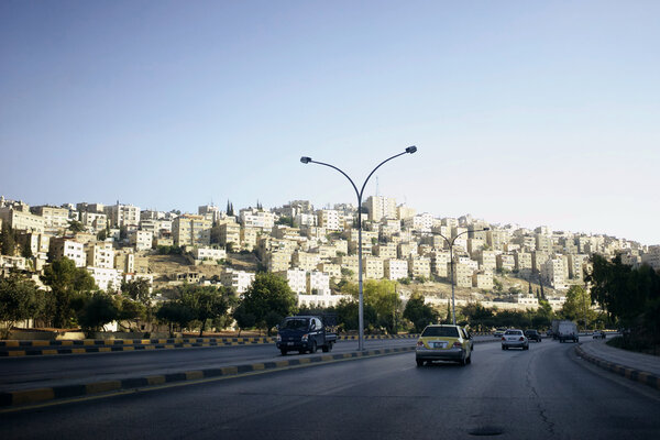 Sur le trajet Amman-Zarqa - On refera ce trajet 66 fois d'ici la fin du tournage... (<i>Samuel, samedi 14 juin)</i>