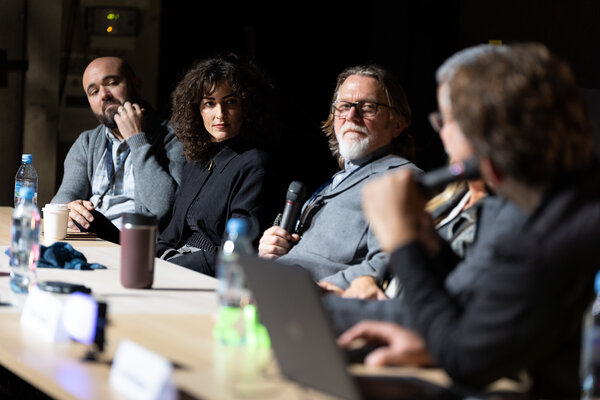 De gauche à droite : Julian Velez, Natalie Kingston, Julian White. - Photo Katarzyna Średnicka