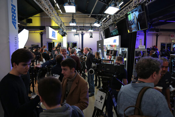 Les stands Arri Camera et Arri Lighting - Photo Naomi Amarger