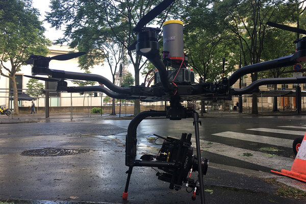 Drone Alta 8 avec parachute de sécurité