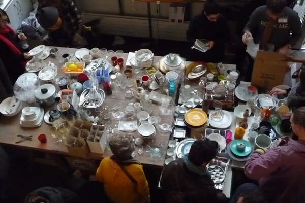 Une partie de la braderie Miaa en 2014 - Photo Jean-Noël Ferragut