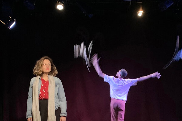 Coralie Émilion-Languille et Naïs Haidar dans "Là où tu es" - Photo Alain Miquau