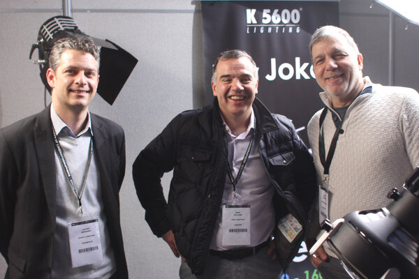 Sur le stand K 5600 Lighting - De g. à d. : Julien Bernard, Mike Pollard et Marc Galerne