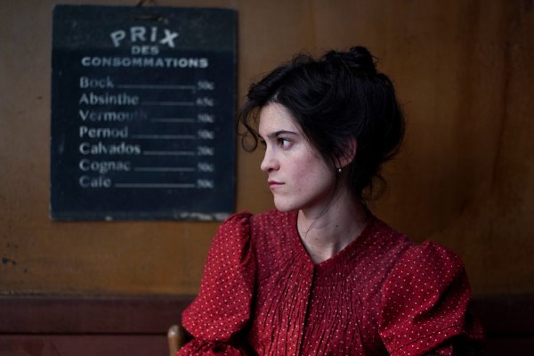 Suzanne Lindon - Photo Emmanuelle Jacobson Roques / StudioCanal - Colours of Time - Ce Qui <span>Me</span> Meut