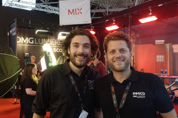 Thomas Servelle et Nils de Montgrand sur le stand DMG Lumière by Rosco