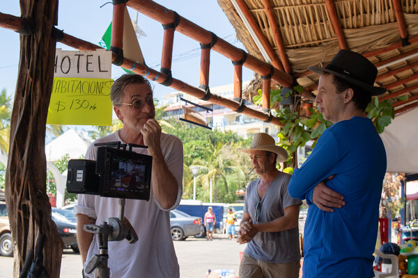 Tim Roth, Yves Cape and Michel Franco on the shooting of "Sundown" - DR