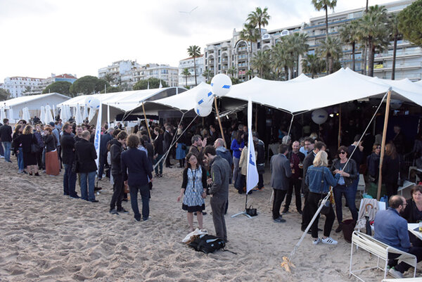 Cocktail Arri sur la plage de la Quinzaine des Réalisateurs