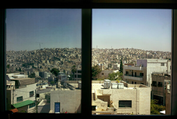 Amman - Jebel Al Weibdeh, day off, view from the flat, before hitting the city on foot. <i>(Samuel, Friday 30 May)</i>