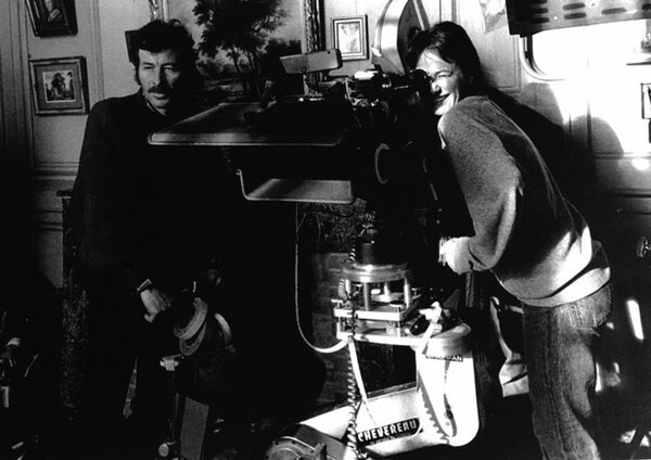 Alain Grestau et Dominique Le Rigoleur sur le tournage de "Dames galantes", de Jean-Charles Tacchella, en 1990
