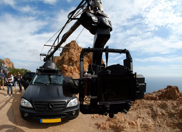 Le Russian Arm lors du tournage de la suite de "Johnny English"