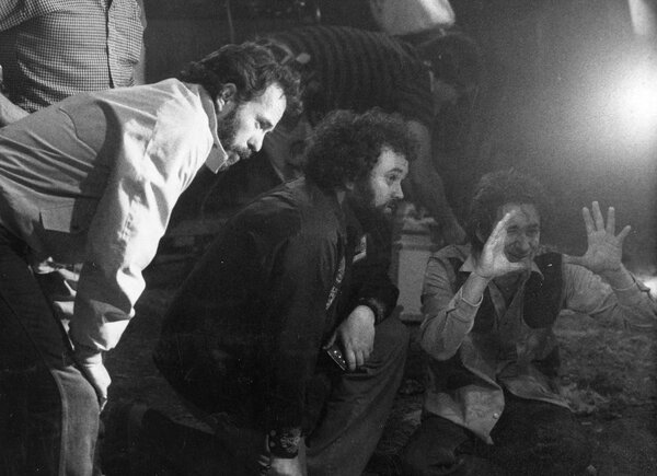 Jim Plannette, Allen Daviau, and Steven Spielberg on the set of "E.T.", in 1982 - Photo by Bruce McBroom