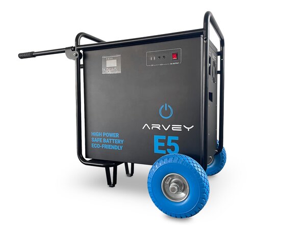 L'Axsol Arvey Série E - E5, Unité Mobile Electrique LiFePO4 (Lithium Iron-Phosphate) 5 000 Watts / 6 144 Wh.