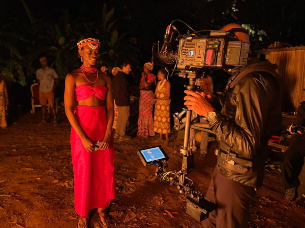 Tournage de "Disco Boy", de Giacomo Abbruzzese, photographié par Hélène Louvart, AFC - Photo : Les Films du Grand Huit