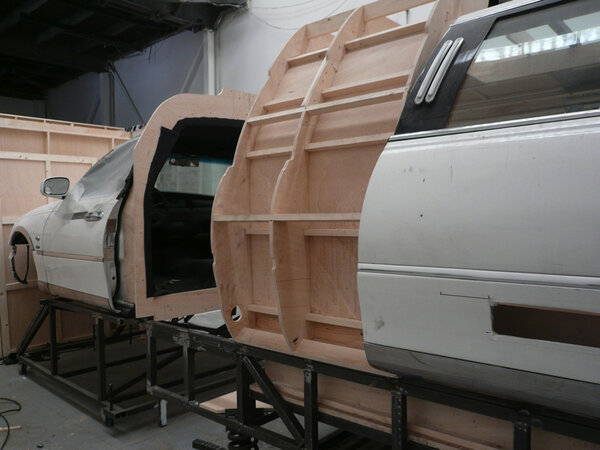 Building the set of the limousine