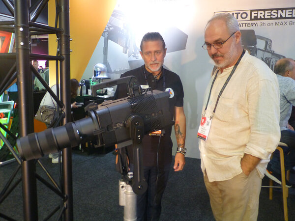Tancrède Péchon sur le stand Astera - Photo Françoise Noyon