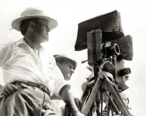 Alvin Wyckoff et Cecil B. DeMille sur le tournage de "Joan the Woman", en 1916 - Archives Cecil B. DeMille Foundation