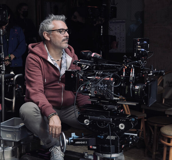 Fabrizio Fontemaggi sur le tournage de la série "The Reunion", réalisée par Bill Eagles