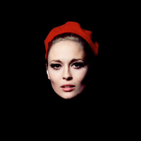 "Faye Dunaway Red Hat", 1968 - Photo Jerry Schatzberg