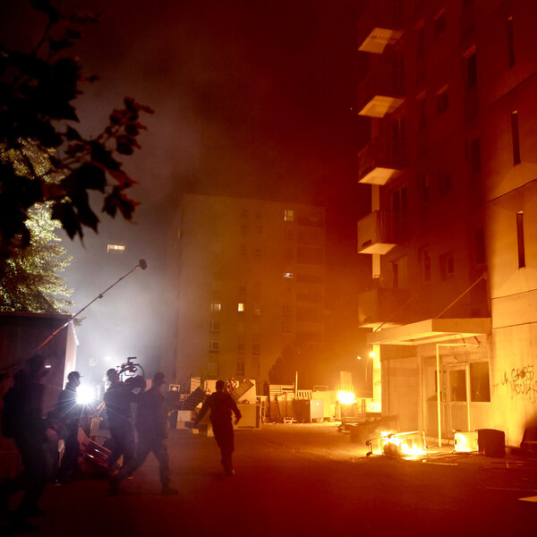 Shooting of "Athena", Parc aux Lièvres Square in Evry - Photo by Ariane Damain Vergallo - Leica Q2
