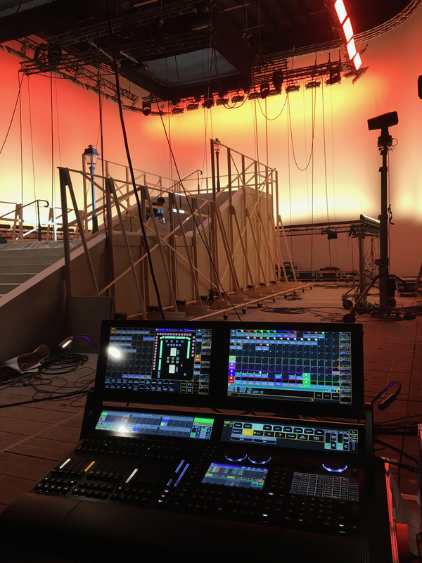 Console grandMA sur le tournage Chanel