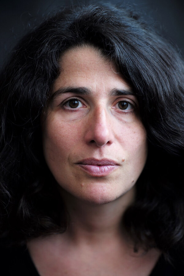 Céline Bozon - Photo Ariane Damain Vergallo - Leica M, Summicron-C 100 mm T:2