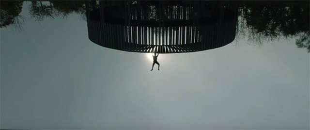 Où Frank Dewaele parle de "Drift", film court tourné sur drone en anamorphique