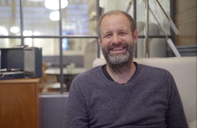 Entretien avec le directeur de la photographie Manu Dacosse, SBC, à propos de son travail sur "L'Amant double", de François Ozon Entretien filmé, par François Reumont pour l'AFC