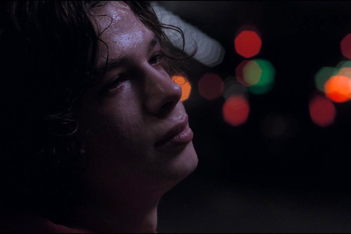 Rémy Chevrin, AFC, looks back on the shooting of Christophe Honoré's "Winter Boy" "Mourning through Rose-Colored Glasses", by François Reumont