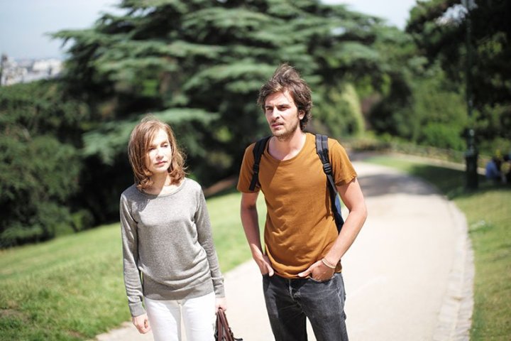 La pellicule 35 mm Kodak sert un choix naturaliste et offre et un rendu exquis à ‘'L'Avenir'' Entretien avec Denis Lenoir, AFC, ASC