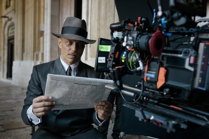 Le directeur de la photographie Armin Franzen tourne en large format et Zeiss Supreme Armin Franzen, le large format, des Zeiss Supreme et des sous-mariniers en proie au doute : le risque de filmer "Das Boot", saison 3