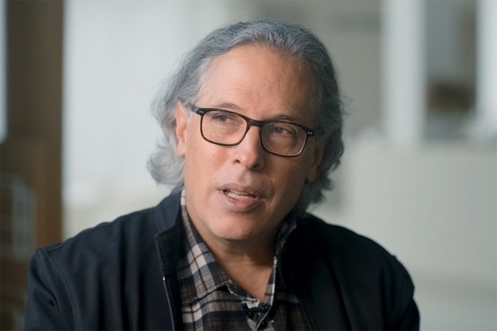 Rodrigo Prieto, AMC, ASC, talks to us about "Pedro Paramo", which he directed and co-photographed. By François Reumont for the AFC
