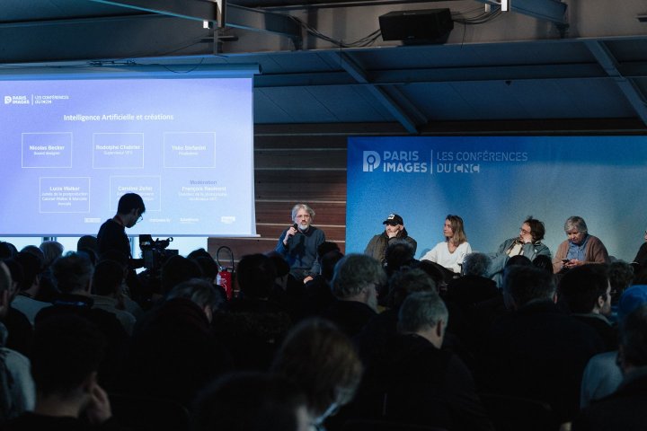 L'IA au Micro Salon ou les interrogations d'une table ronde relatées dans les pages des "Cahiers du Cinéma"