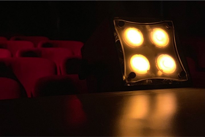 Rosco présente le Miro Cube® 4CA, une solution d'éclairage bain de pied polyvalente