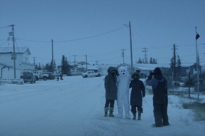 Negin Khazaee nous parle des plans qu'elle a tournés pour le documentaire d'Annabelle Amoros, "Churchill Polar Bear Town"